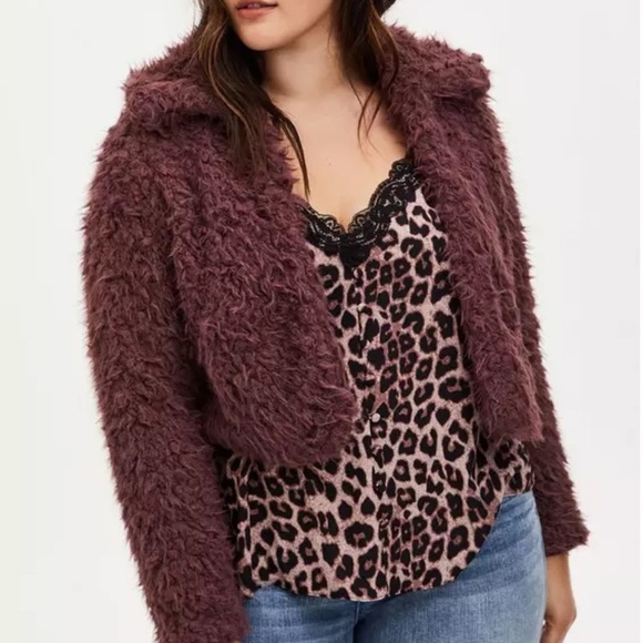 torrid Jackets & Blazers - TORRID rose cropped Sherpa jacket